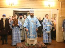 Архиепископ Егорьевский Матфей совершил Литургию в храме иконы Божией Матери «Отрада и Утешение» в Ярославском