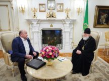 Состоялась встреча Святейшего Патриарха Кирилла с руководителем Департамента национальной политики и межрегиональных связей г. Москвы В.И. Сучковым