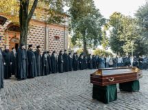 В Троице-Сергиевой лавре состоялось отпевание игумена Геннадия (Лешина)