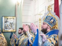 Епископ Наро-Фоминский Никандр совершил Литургию в храме пророка Божия Илии в Обыденском переулке