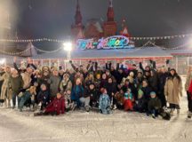 Иверское благочиние организовало катание на ГУМ-катке ко Дню православной молодежи