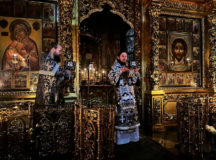 Епископ Раменский Алексий возглавил служение вечерней Литургии Преждеосвященных Даров в храме преподобной Евфросинии Московской в Котловке