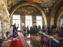 Председатель Синодального отдела по монастырям и монашеству совершил Литургию в Богородице-Рождественском ставропигиальном монастыре