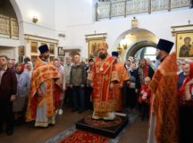 Престольный праздник молитвенно отметили в храме иконы Божией Матери «Живоносный Источник» в Бибиреве