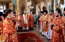 Митрополит Звенигородский Арсений совершил Литургию в храме иконы Божией Матери «Нечаянная Радость» в Марьиной Роще