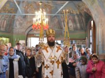 Митрополит Звенигородский Арсений совершил Литургию в день престольного праздника храма благоверных князей-страстотерпцев Бориса и Глеба в Зюзине
