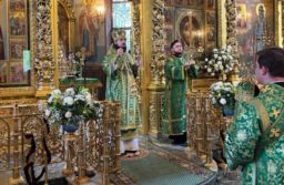 Епископ Раменский Алексий возглавил престольные торжества в храме преподобной Евфросинии Московской в Котловке