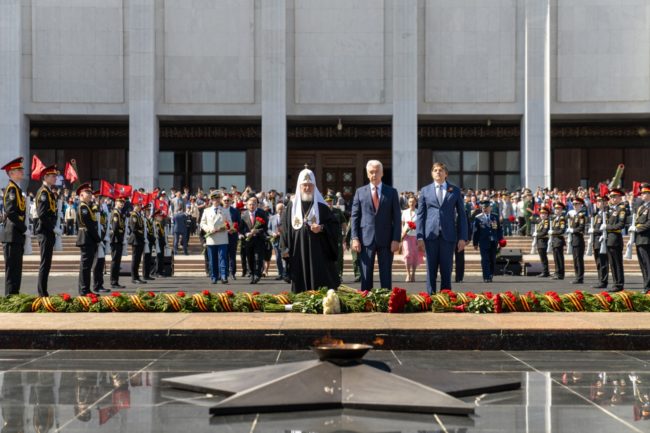 Святейший Патриарх Кирилл посетил парад московского кадетского движения «Не прервется связь поколений»