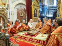 В Неделю 4-ю по Пасхе Предстоятель Русской Церкви совершил Литургию в Храме Христа Спасителя и возглавил хиротонию архимандрита Софрония (Семенова) во епископа Нарьян-Марского и Мезенского