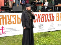 Епископ Истринский Серафим принял участие в мероприятиях фестиваля «Музыка сквозь время» на Крутицком Патриаршем подворье