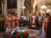 В день празднования 400-летия принесения Ризы Господней в Москву епископ Павлово-Посадский Силуан возглавил Литургию в храме Ризоположения на Донской