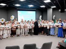 Многодетные семьи наградили в Северо-Западном викариатстве