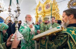 Святейший Патриарх Кирилл совершил утреню всенощного бдения в Троицком соборе Соловецкого монастыря
