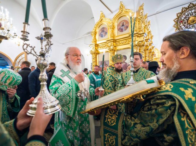Святейший Патриарх Кирилл совершил утреню всенощного бдения в Троицком соборе Соловецкого монастыря