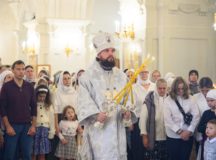 Митрополит Звенигородский Арсений возглавил Литургию в день престольного праздника храма Преображения Господня на Преображенской площади