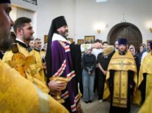 Архиепископ Одинцовский Фома совершил молебен на начало нового учебного года для студентов и преподавателей вузов, расположенных в Западном викариатстве