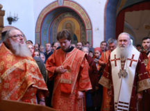 Председатель Синодального отдела по монастырям и монашеству возглавил престольные торжества храма великомученика Никиты на московском подворье Русского на Афоне Пантелеимонова монастыря