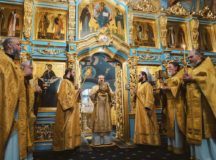 Митрополит Воскресенский Григорий в день своего тезоименитства совершил Литургию в Покровском храме Новоспасского монастыря