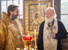 В день своего 79-летия Святейший Патриарх Кирилл молился за Литургией в Александро-Невском скиту близ Переделкина