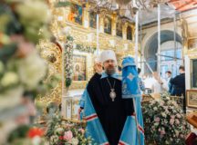 Митрополит Воскресенский Григорий совершил Литургию в храме пророка Божия Илии в Обыденском переулке