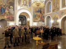 Участники Евразийского форума казачьей молодежи «Казачье единство» молились за Божественной литургией в храме святителя Николая в Заяицком