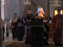 Митрополит Каширский Феогност совершил чтение канона преподобного Андрея Критского в Новодевичьем ставропигиальном монастыре