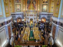 В семнадцатую годовщину интронизации Святейшего Патриарха Кирилла в Храме Христа Спасителя совершена Божественная литургия