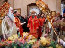 Митрополит Воскресенский Григорий возглавил престольные торжества в храме священномученика Антипы Пергамского