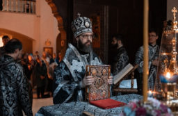 Архиепископ Зеленоградский Савва совершил Литургию Преждеосвященных Даров в Никольском храме в Щукине