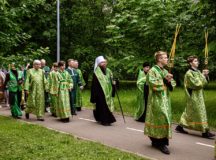 Митрополит Звенигородский Арсений возглавил общевикариатский крестный ход Северо-Восточного викариатства