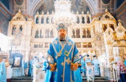 Митрополит Воскресенский Григорий совершил Литургию в храме иконы Божией Матери «Всех скорбящих Радость» на Калитниковском кладбище