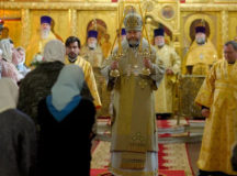 Архиепископ Одинцовский Фома возглавил престольный праздник в храме Спаса Нерукотворного Образа на Сетуни